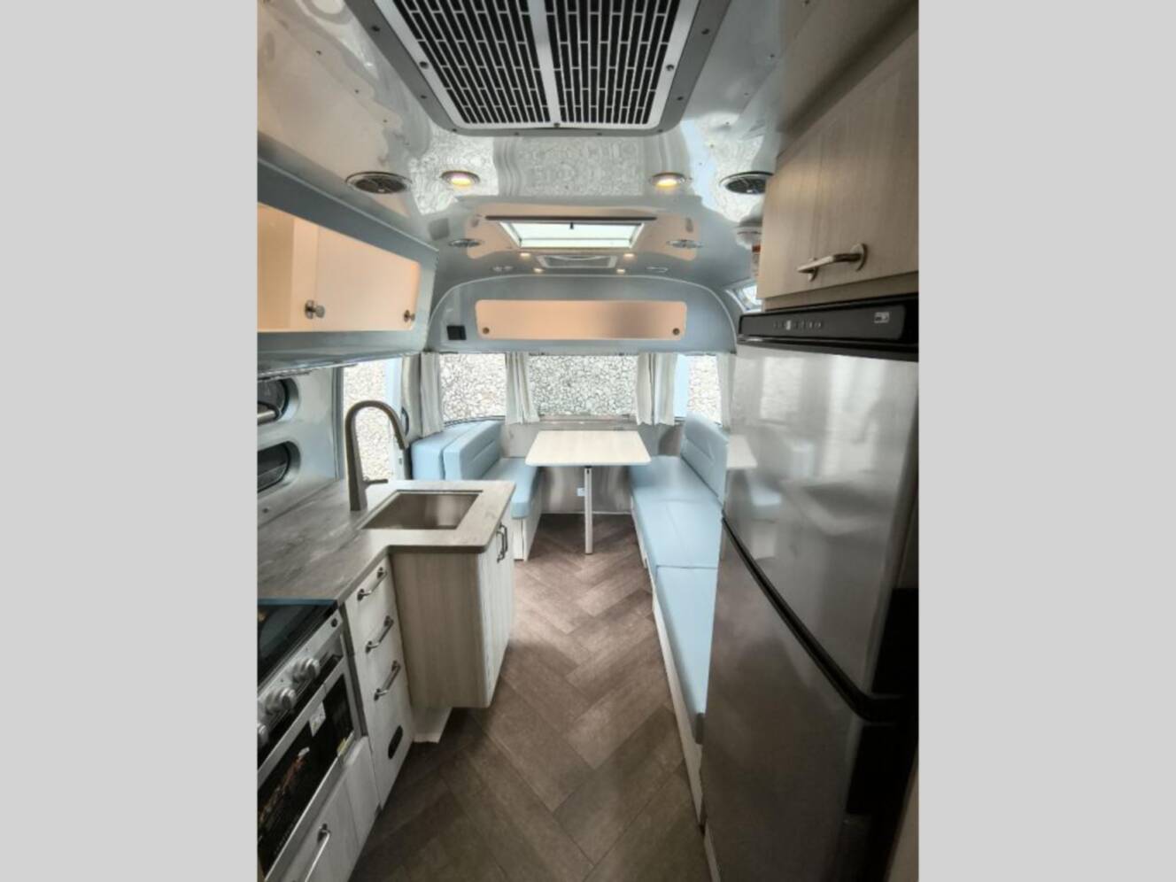 A photo of this 2026 Airstream International 25FB Twin