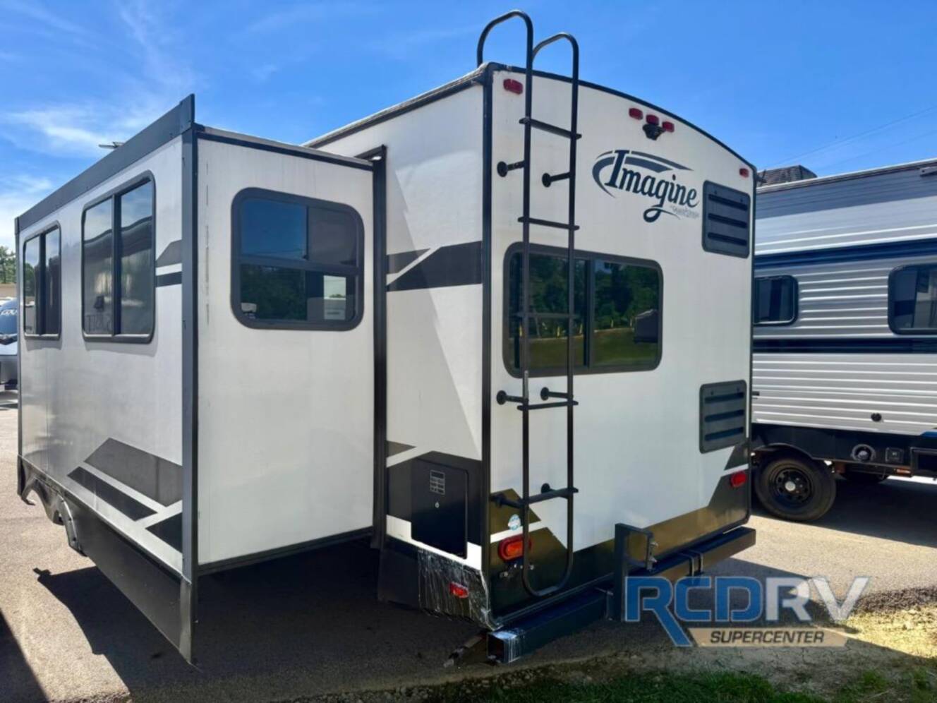 A photo of this 2021 Grand Design Imagine 2670MK