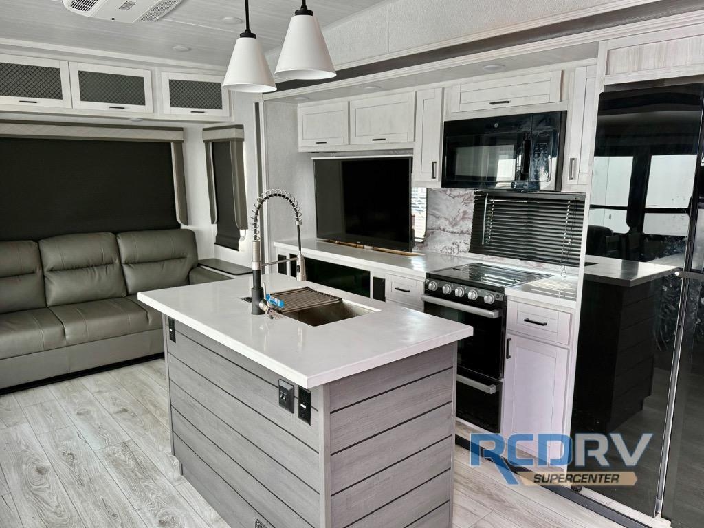View more photos of this listing