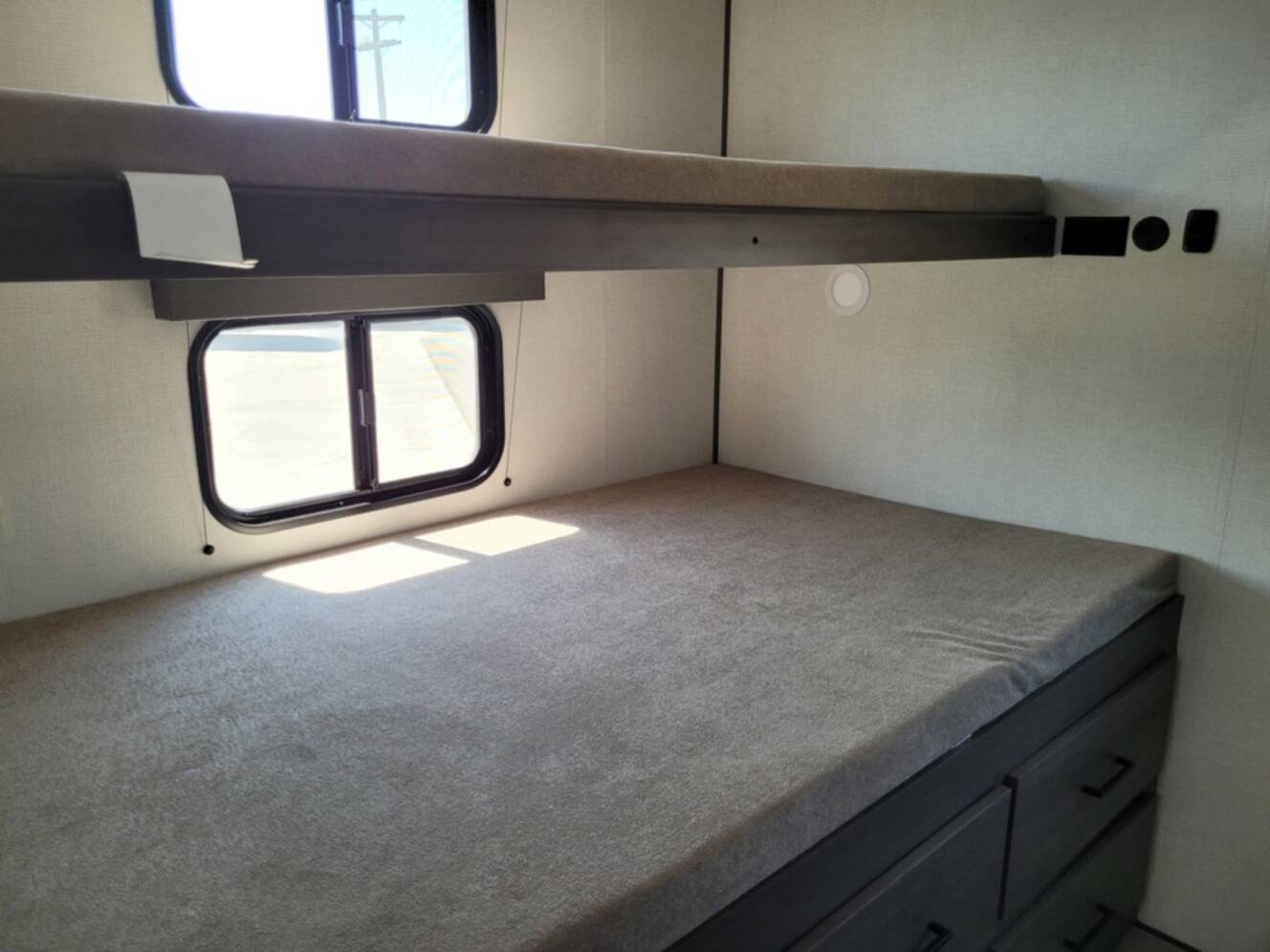 A photo of this 2026 Grand Design Transcend 325BHT