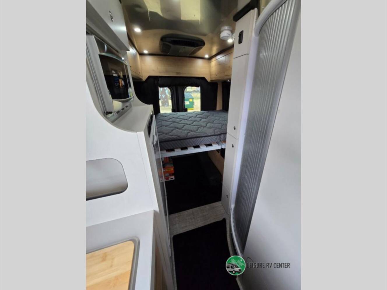 A photo of this 2026 Airstream Rangeline RGN24