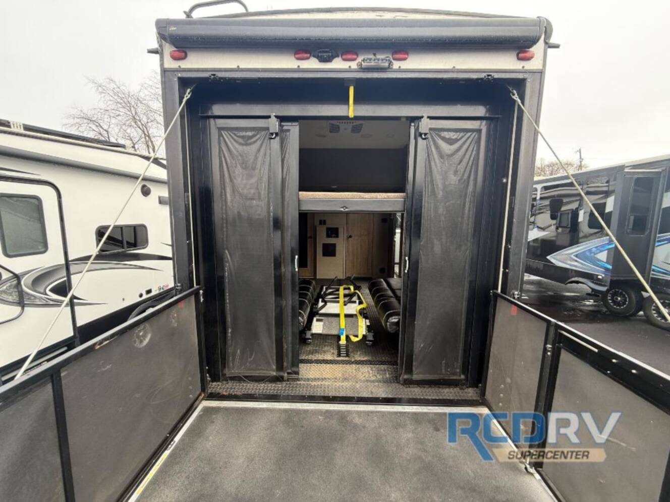 A photo of this 2019 Kz Venom 4113TK