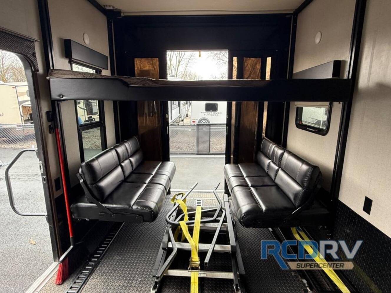 A photo of this 2019 Kz Venom 4113TK