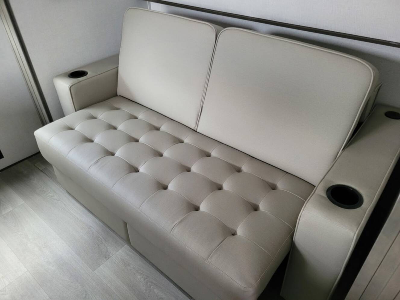 A photo of this 2026 Grand Design Transcend 325BHT