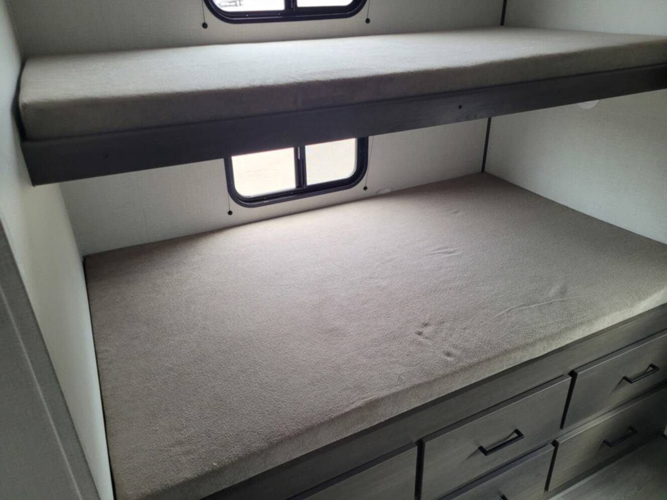 A photo of this 2026 Grand Design Transcend 325BHT