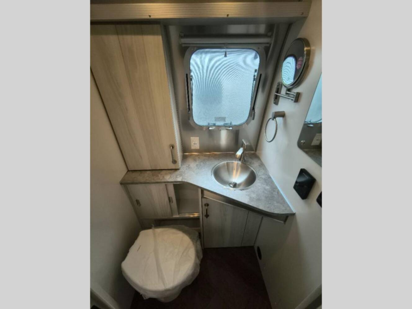 A photo of this 2026 Airstream International 25FB Twin