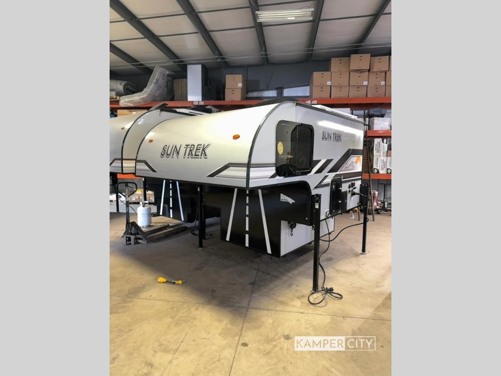 2027 Sunset Park Rv Sun Trek 600 in peninsula OH