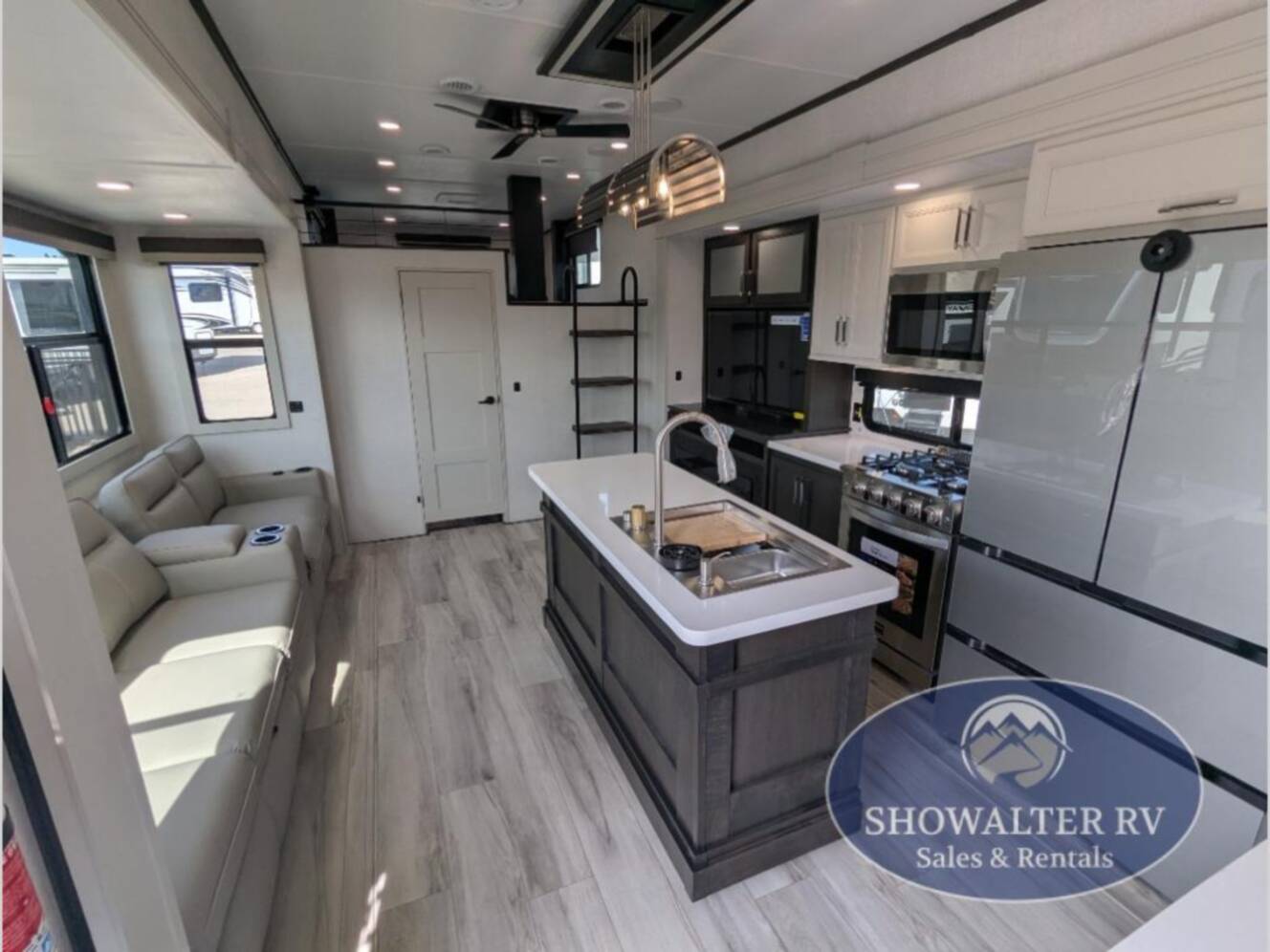 A photo of this 2026 Keystone Rv Alpine Avalanche Edition 390DS