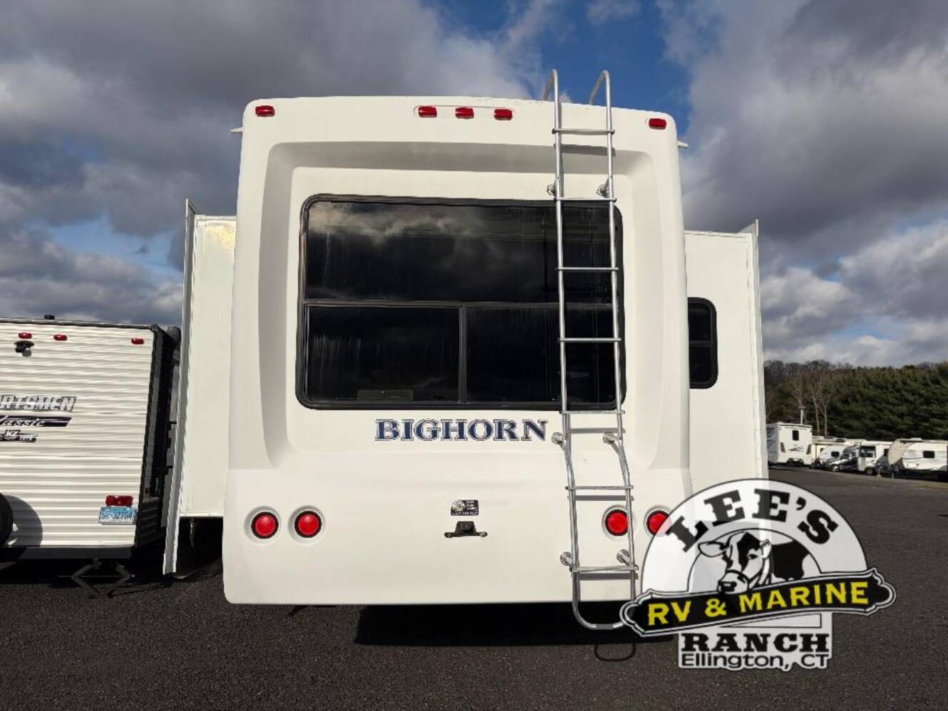 A photo of this 2012 Heartland Bighorn 3185RL