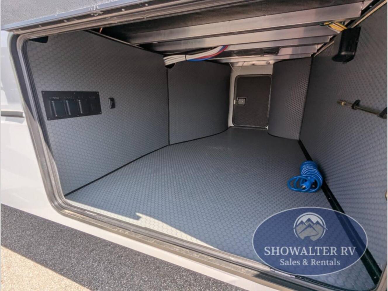 A photo of this 2026 Keystone Rv Alpine Avalanche Edition 390DS