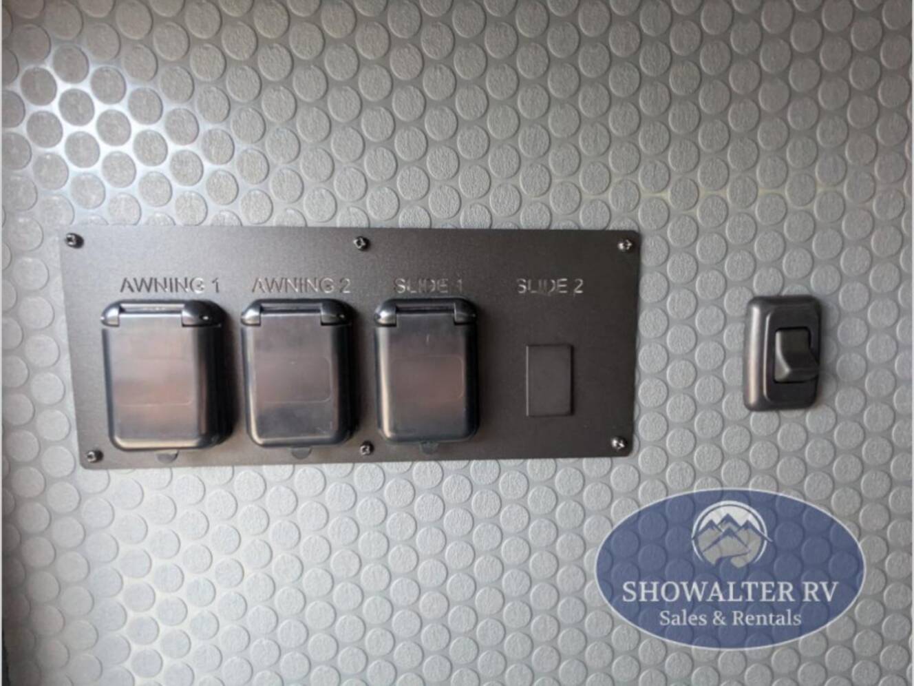 A photo of this 2026 Keystone Rv Alpine Avalanche Edition 390DS