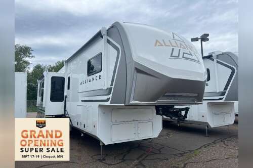 2027 Alliance Rv Paradigm 310RL in cloquet MN