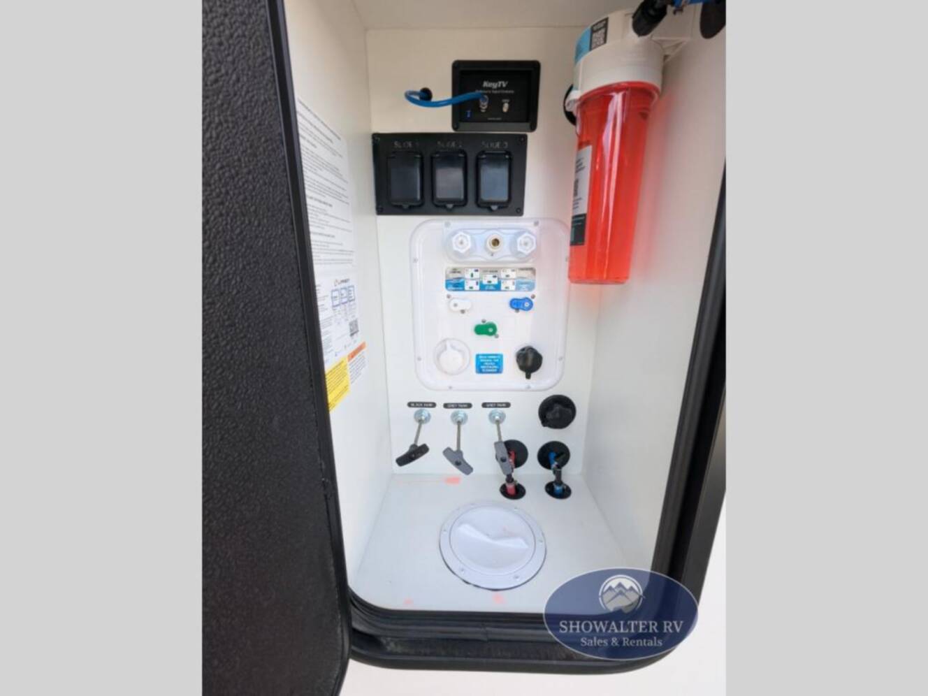 A photo of this 2026 Keystone Rv Alpine Avalanche Edition 390DS