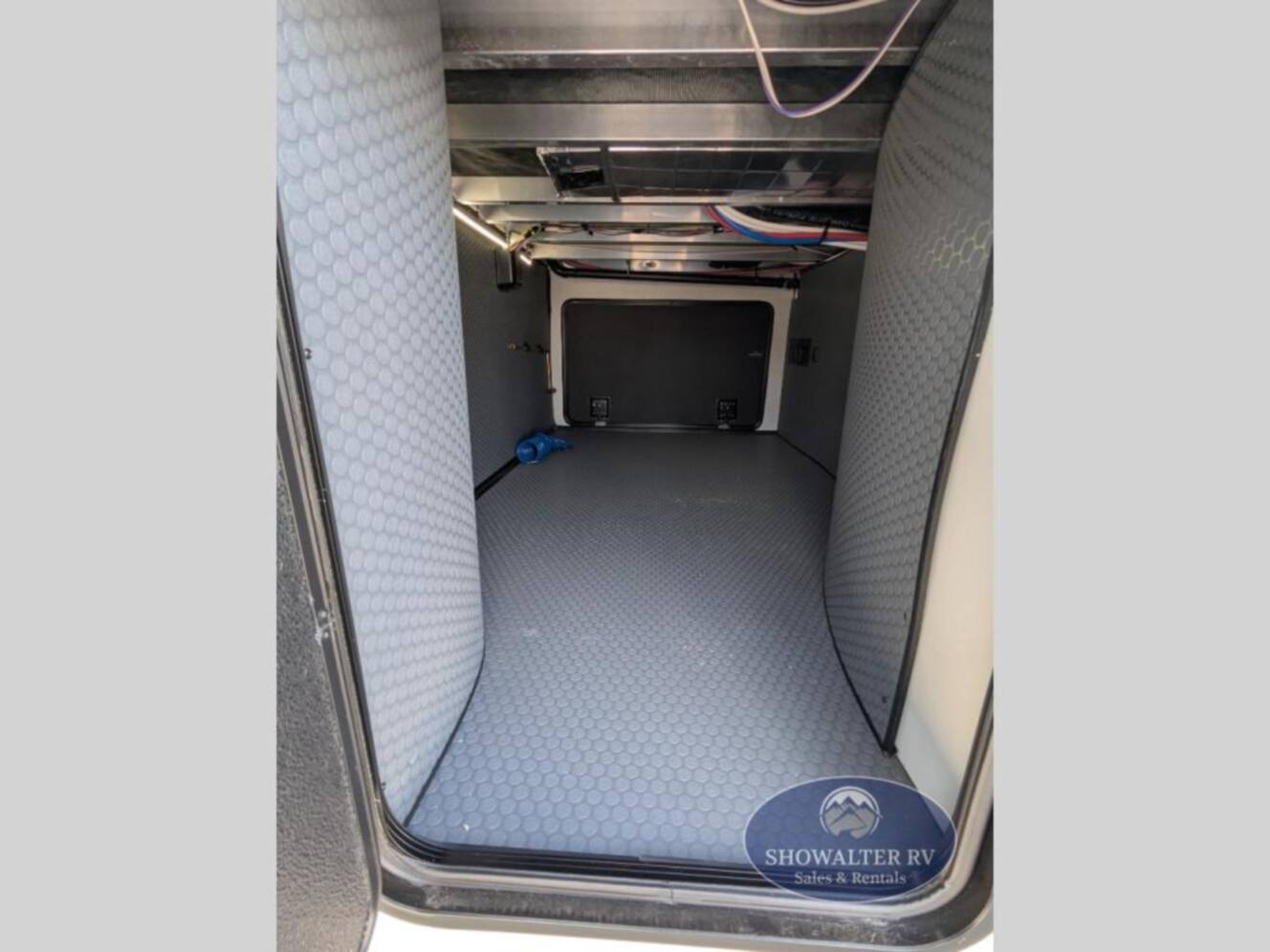 A photo of this 2026 Keystone Rv Alpine Avalanche Edition 390DS