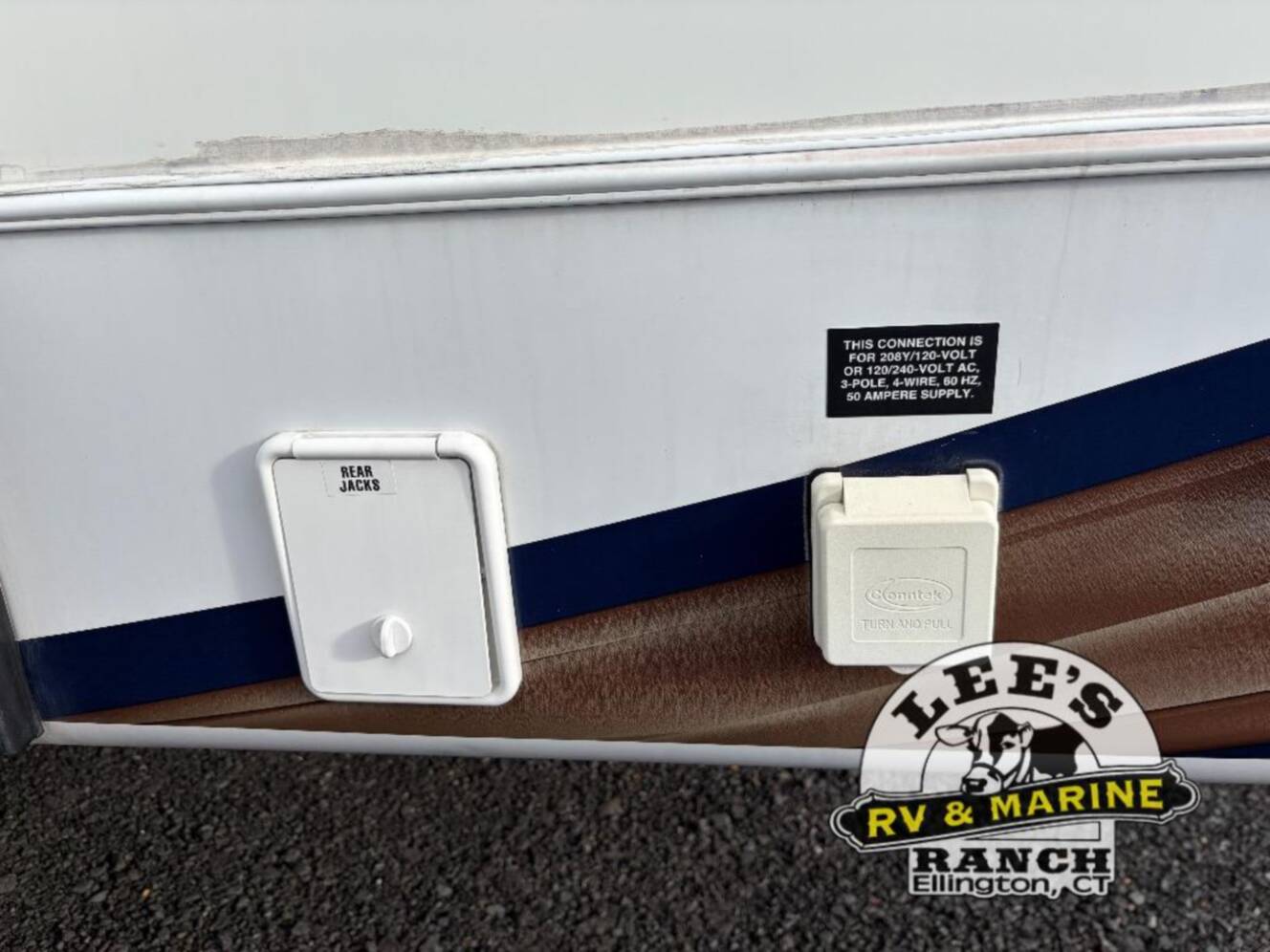 A photo of this 2012 Heartland Bighorn 3185RL