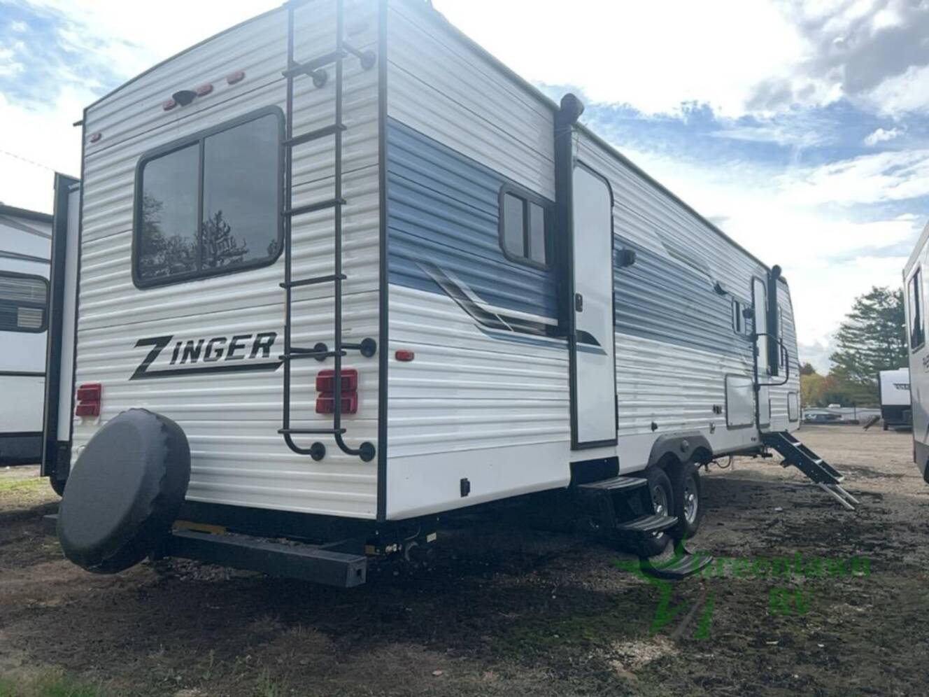 A photo of this 2023 Crossroads Rv Zinger ZR320FB