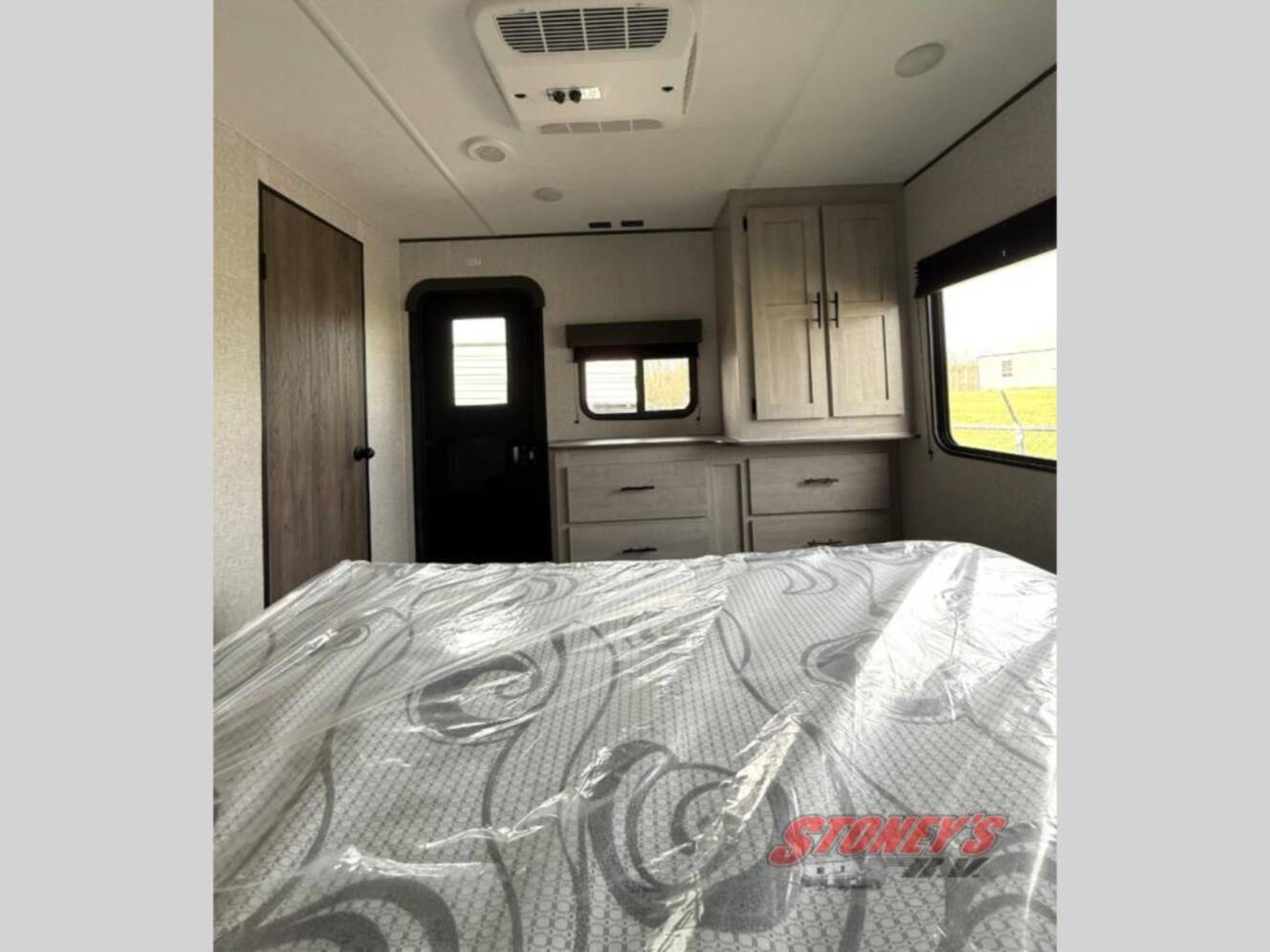 A photo of this 2025 Crossroads Zinger 320FB