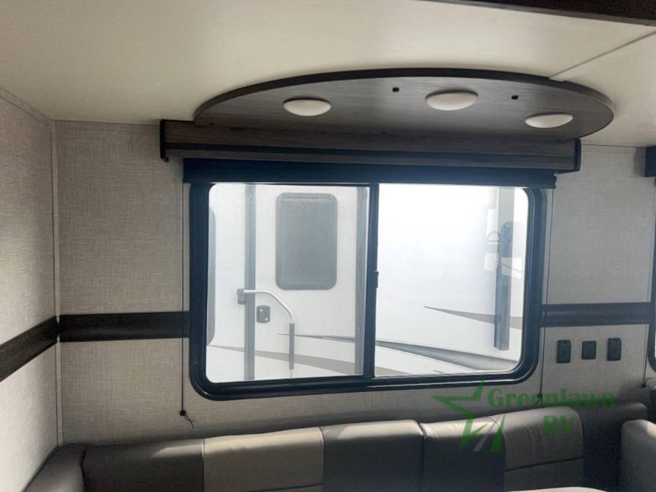 A photo of this 2023 Crossroads Rv Zinger ZR320FB