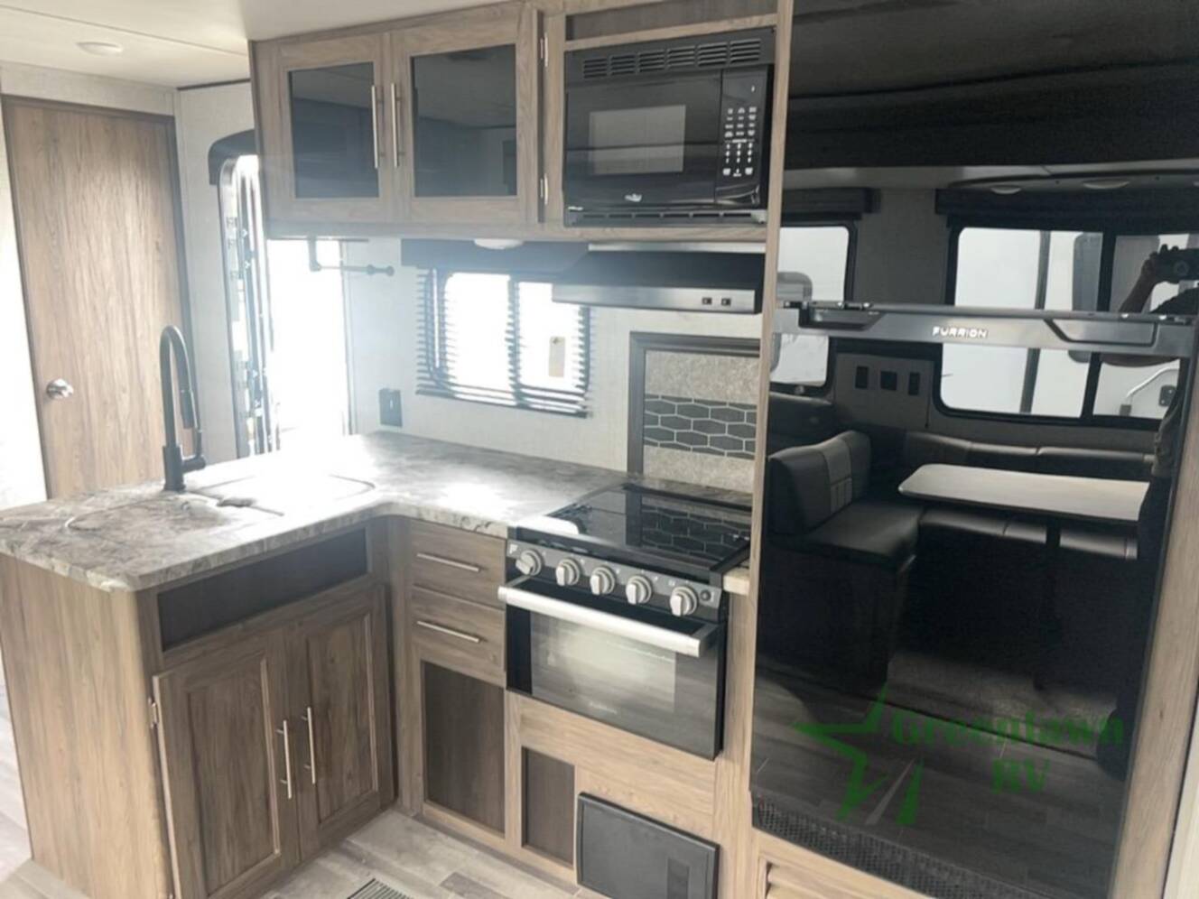 A photo of this 2023 Crossroads Rv Zinger ZR320FB