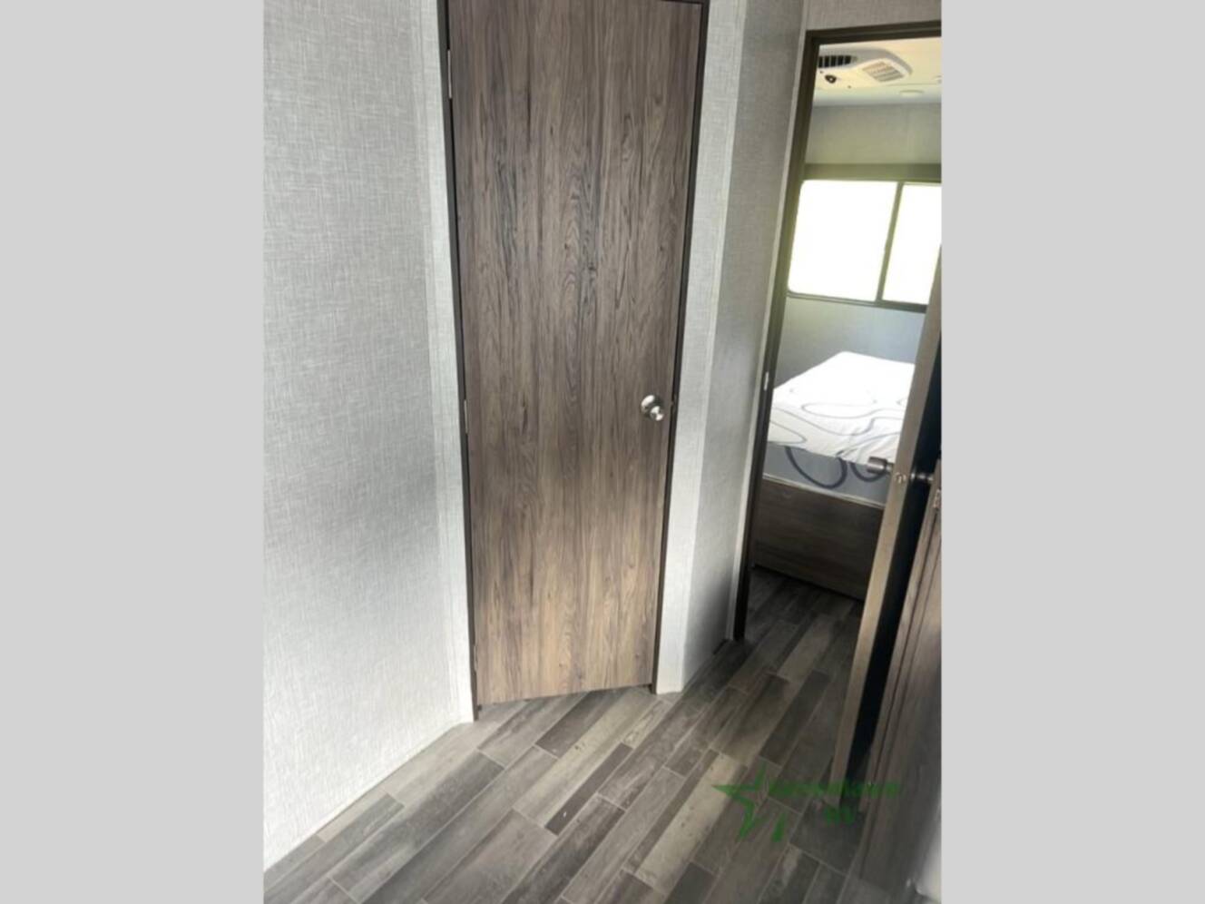 A photo of this 2023 Crossroads Rv Zinger ZR320FB