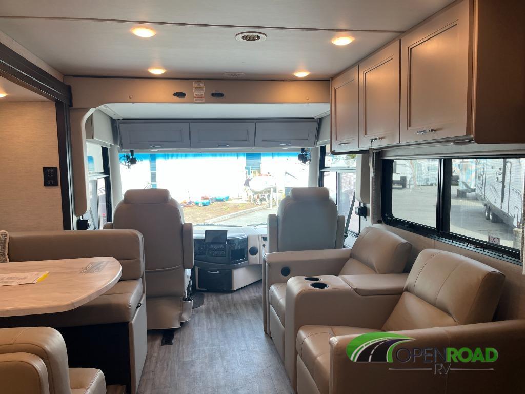 2025 Thor Motor Coach Palazzo GT 33.6 in monroe WA