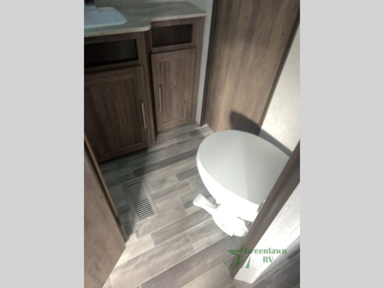A photo of this 2023 Crossroads Rv Zinger ZR320FB