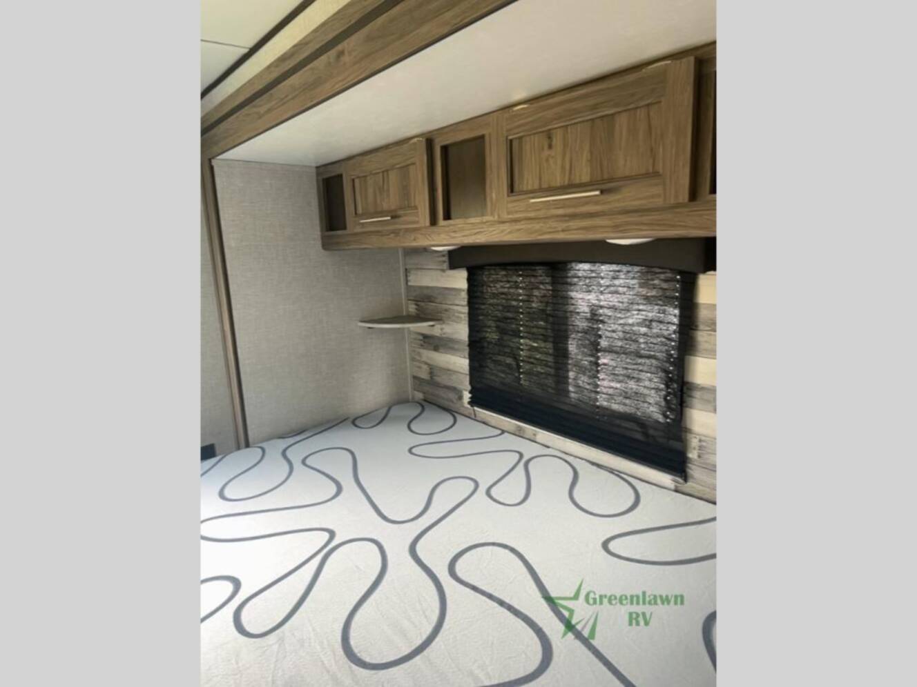 A photo of this 2023 Crossroads Rv Zinger ZR320FB