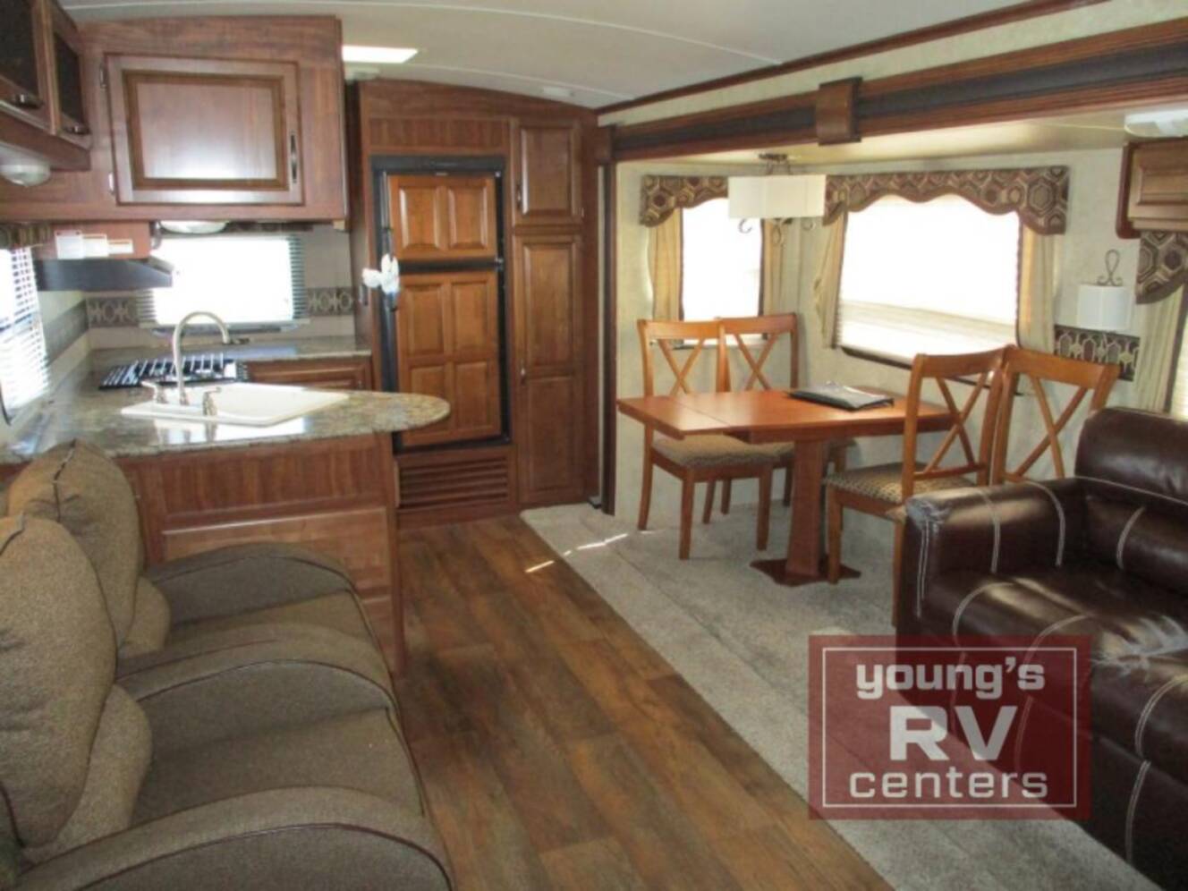 A photo of this 2015 Keystone Rv Cougar X-Lite 31RKS