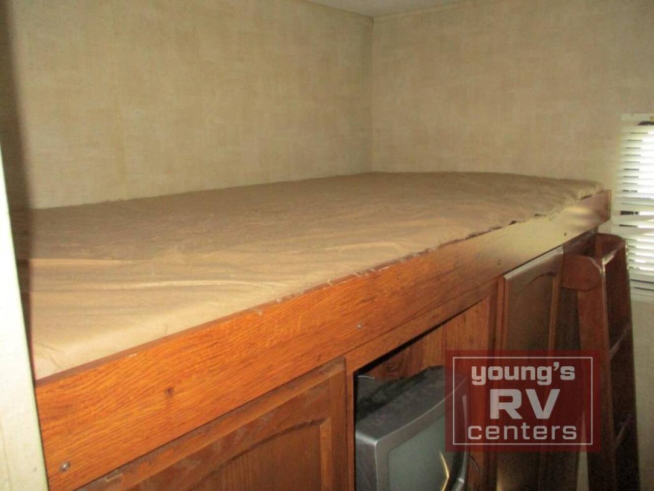 A photo of this 2013 Keystone Rv Hideout 31RBDS
