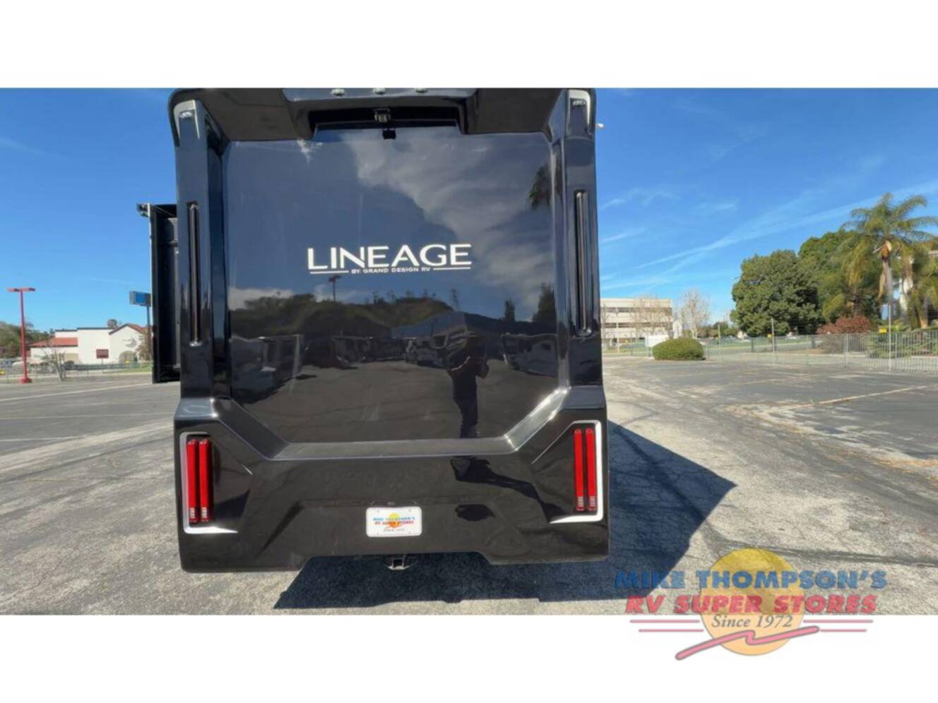 A photo of this 2026 Grand Design Lineage Series M 25FW