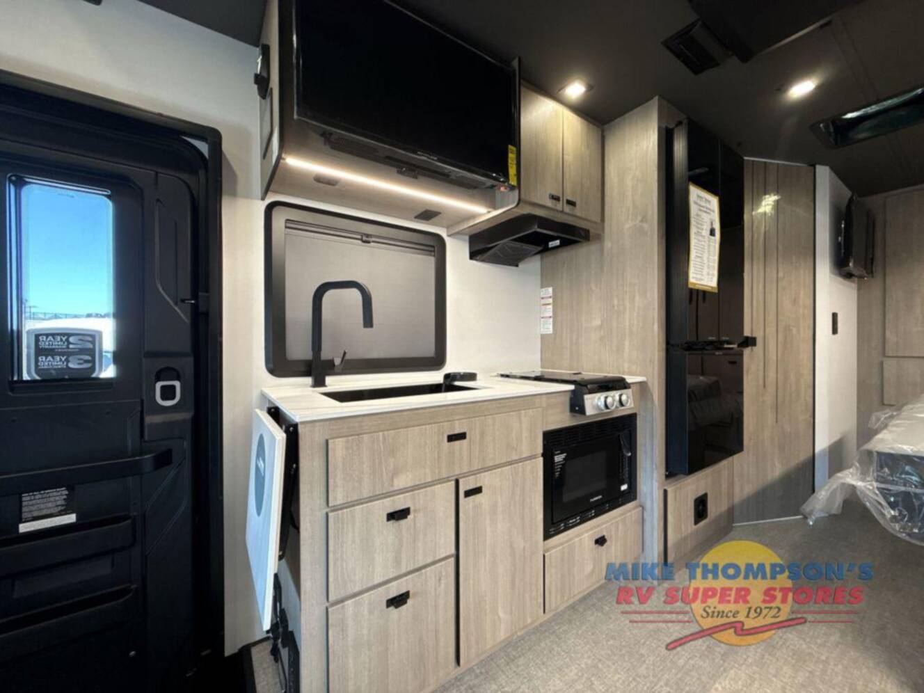 A photo of this 2026 Grand Design Lineage Series M 25FW