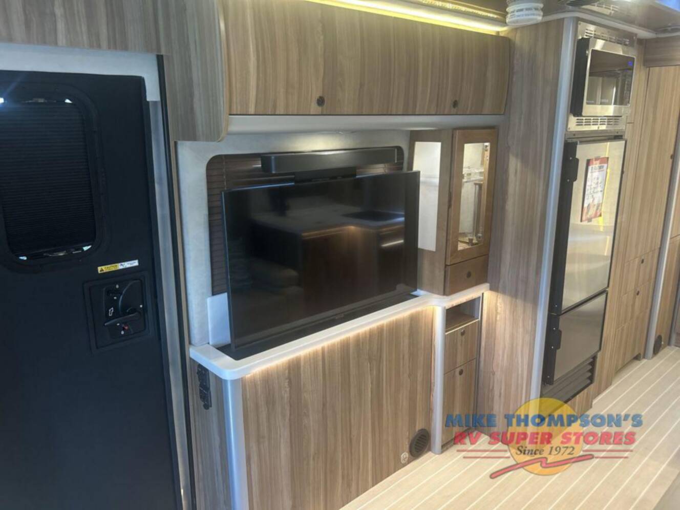 A photo of this 2023 Airstream AIRSTREAM ATLAS