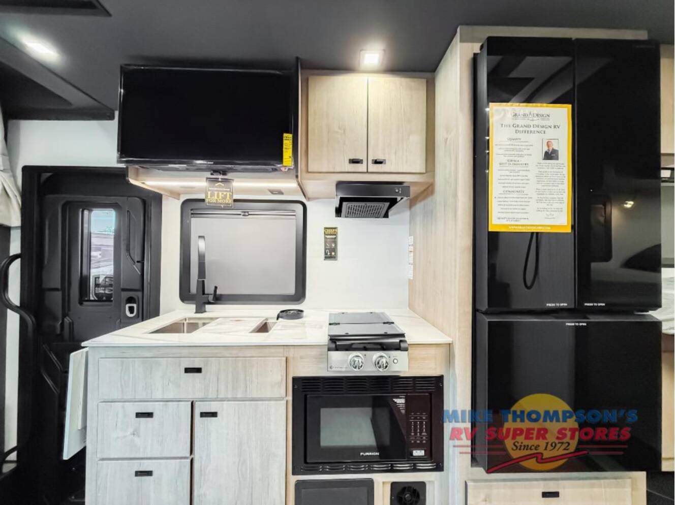 A photo of this 2026 Grand Design Lineage Series M 25TK