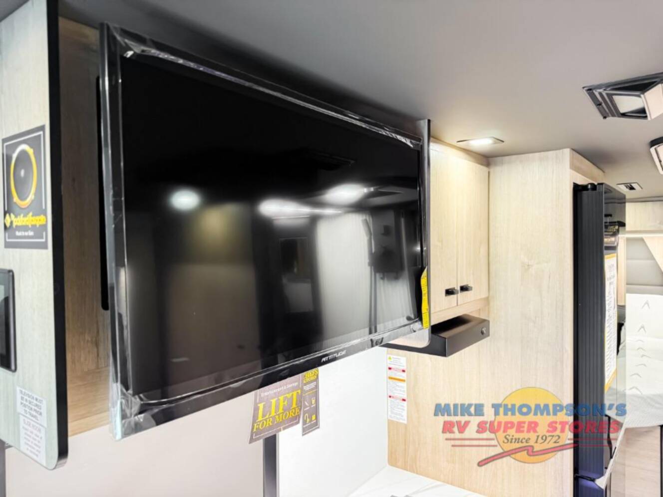 A photo of this 2026 Grand Design Lineage Series M 25TK