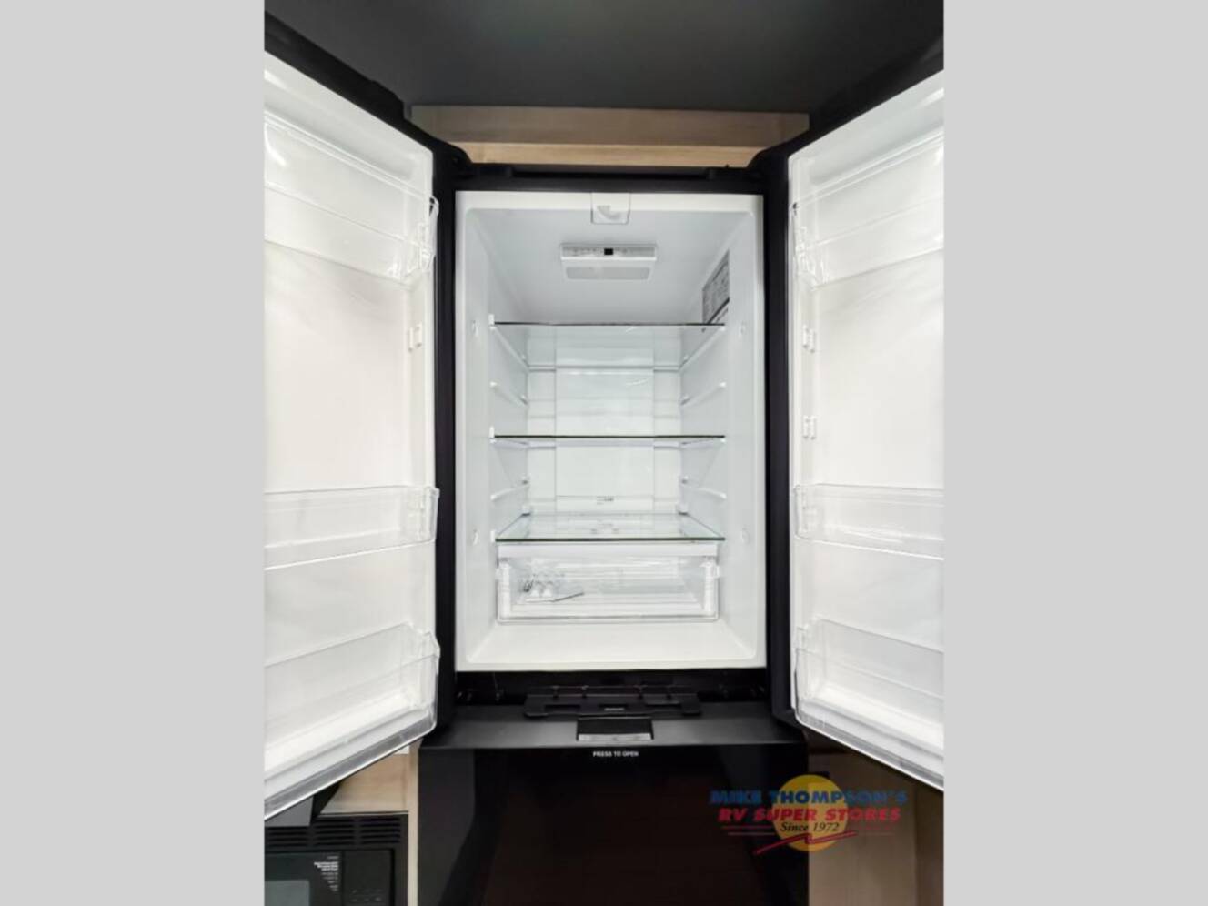 A photo of this 2026 Grand Design Lineage Series M 25TK
