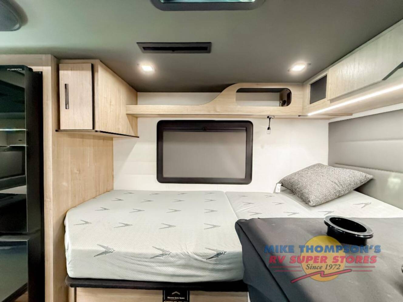 A photo of this 2026 Grand Design Lineage Series M 25TK