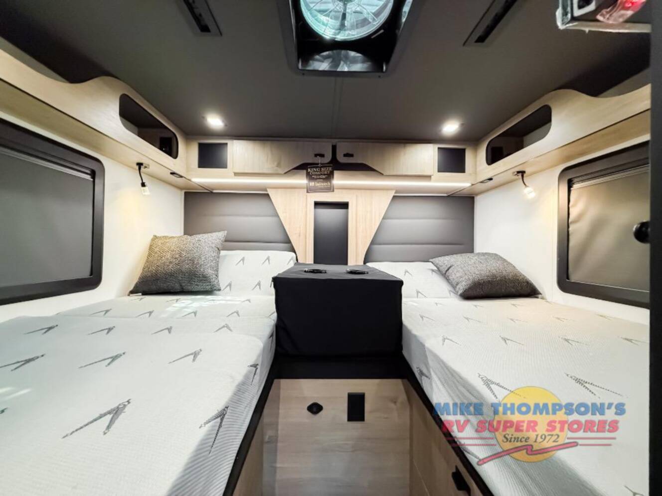 A photo of this 2026 Grand Design Lineage Series M 25TK