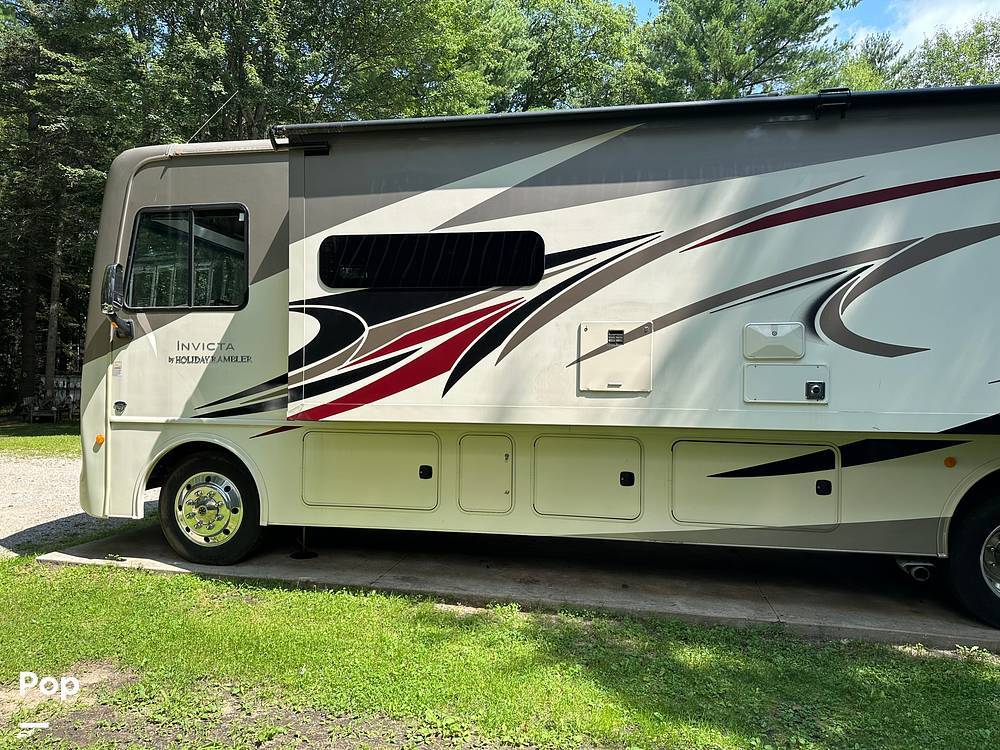 2021 Holiday Rambler Invicta 33HB in roscommon MI