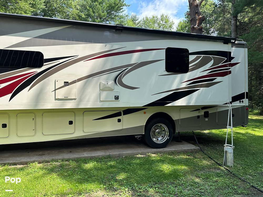 2021 Holiday Rambler Invicta 33HB in roscommon MI