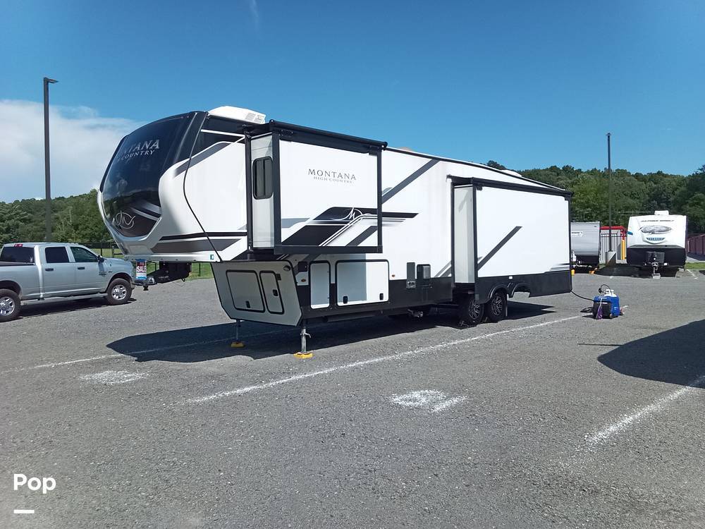 2024 Keystone Montana High Country 331RL in cleveland TN