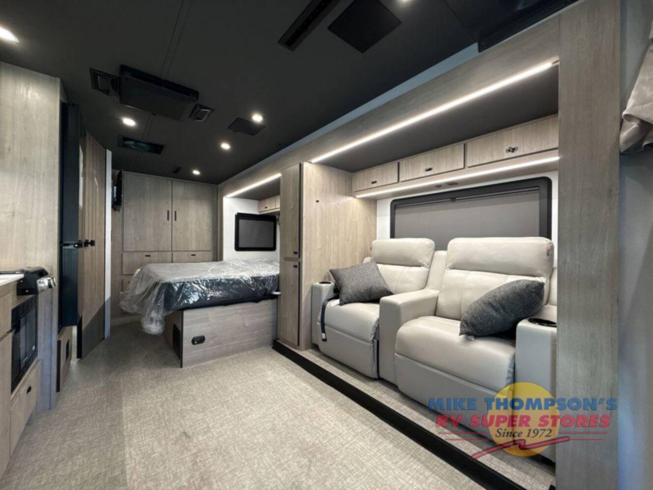 A photo of this 2026 Grand Design Lineage Series M 25FW