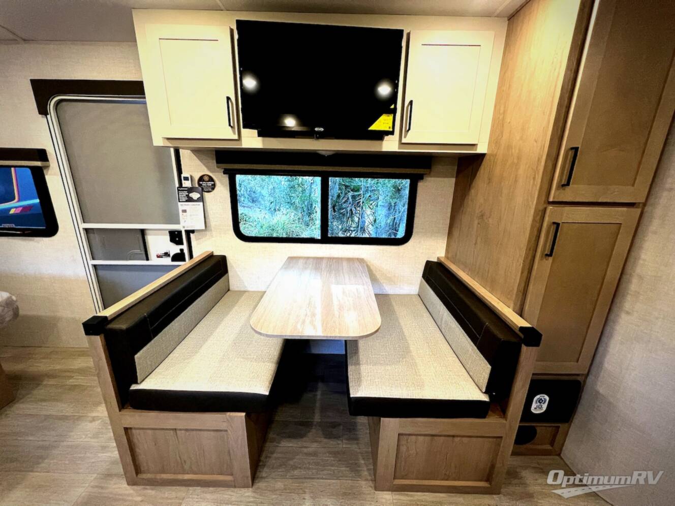 A photo of this 2026 Ember Rv E-Series 22MLQ