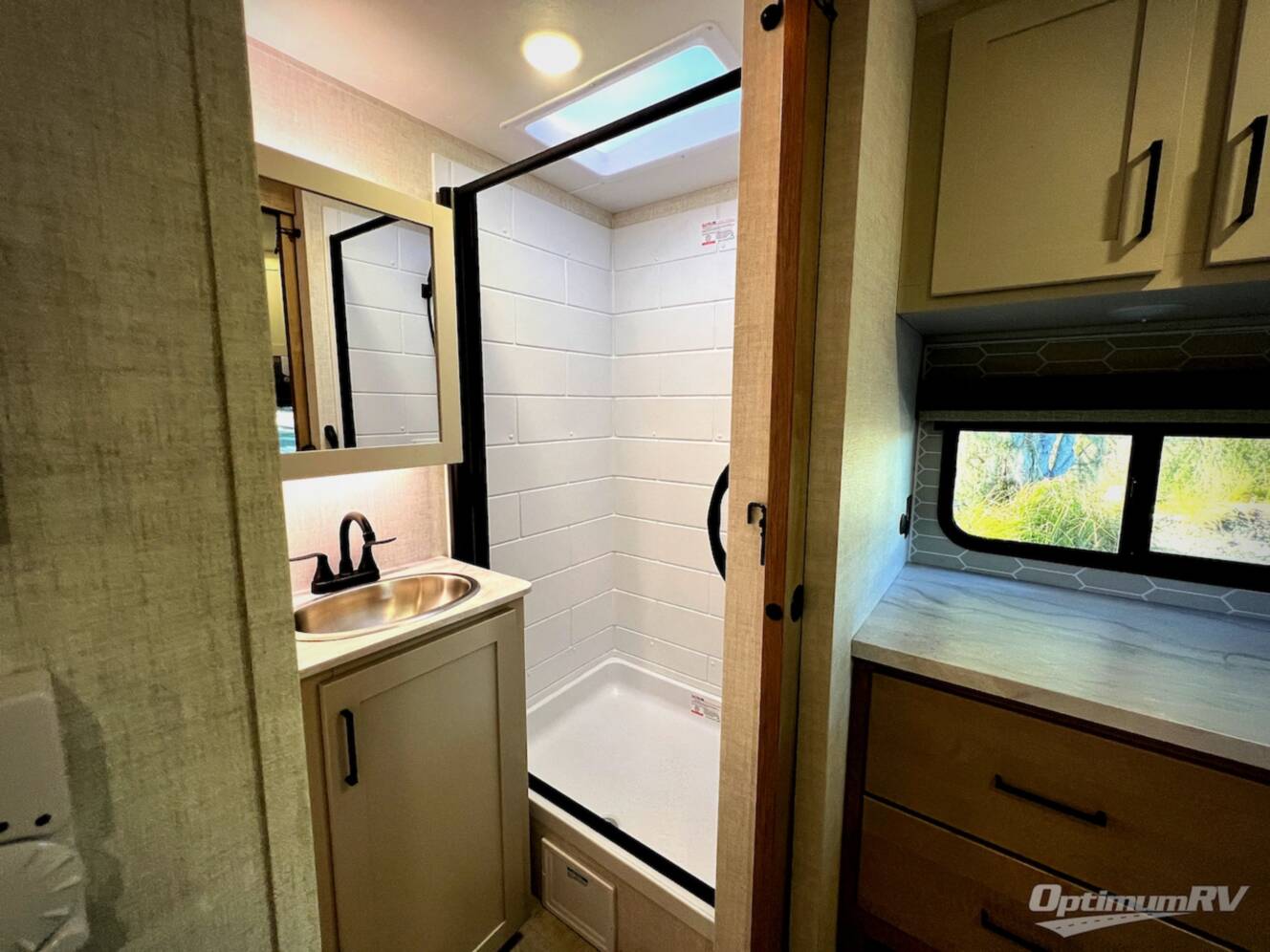 A photo of this 2026 Ember Rv E-Series 22MLQ