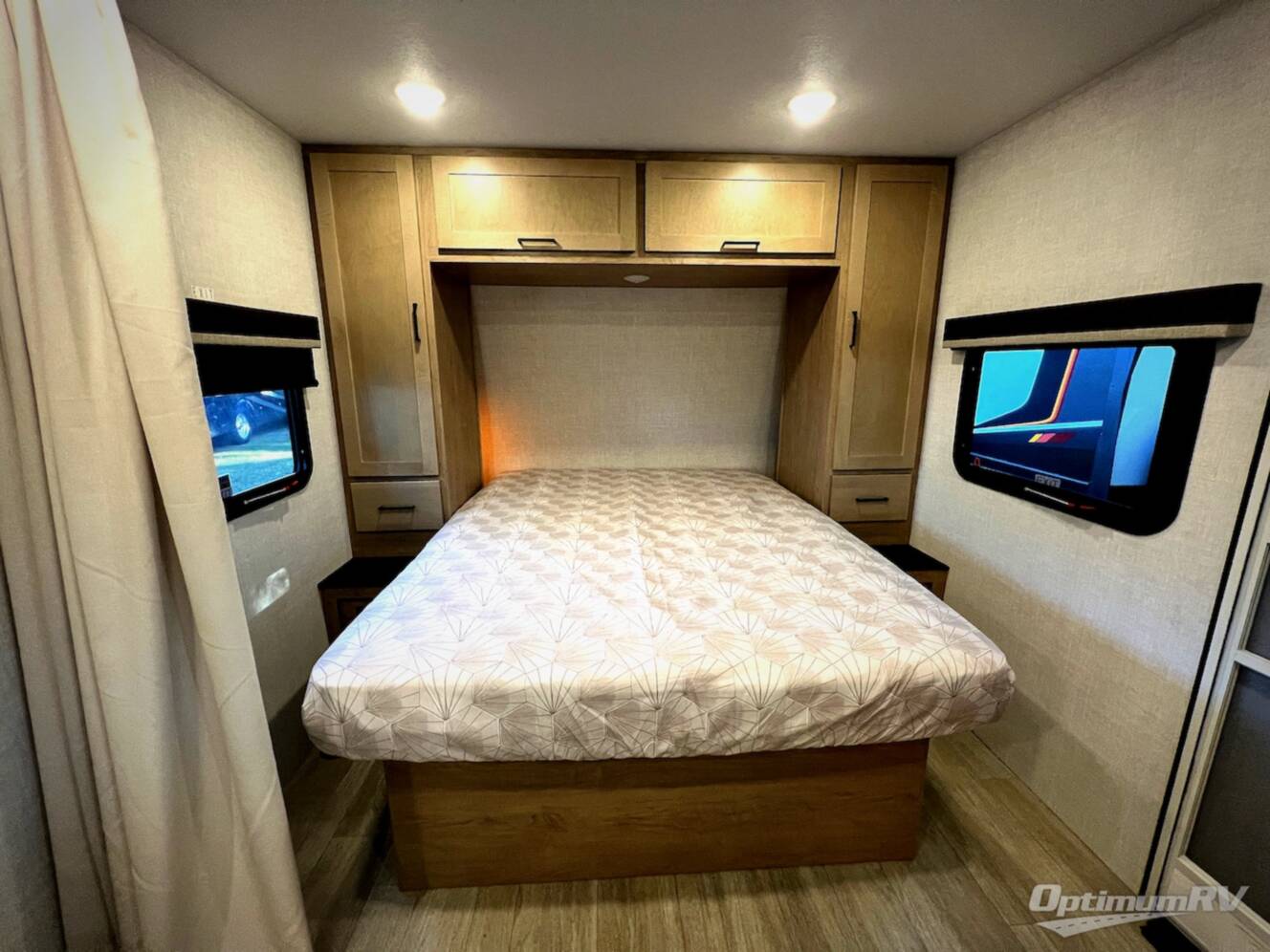 A photo of this 2026 Ember Rv E-Series 22MLQ