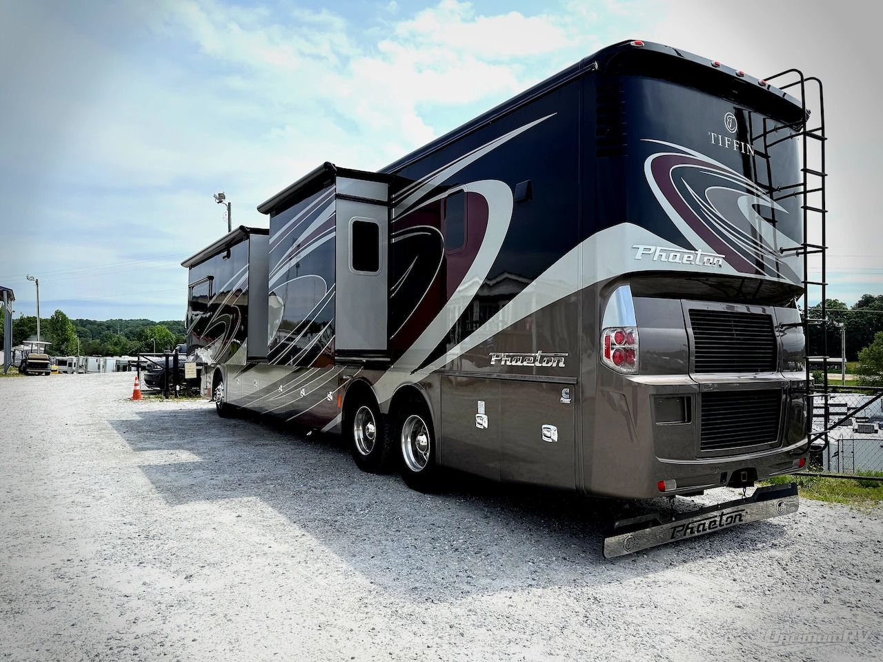 2016 Tiffin Phaeton 44 OH in inman SC
