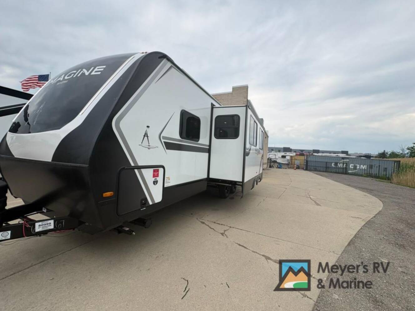 A photo of this 2027 Grand Design Imagine 2800BH