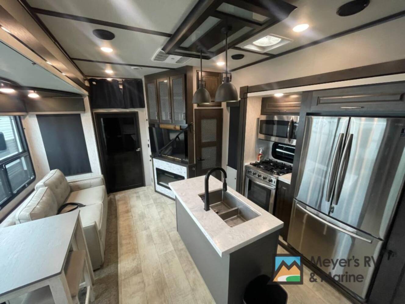 A photo of this 2021 Grand Design Momentum 397TH