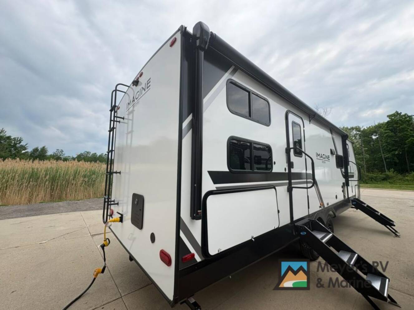 A photo of this 2027 Grand Design Imagine 2800BH