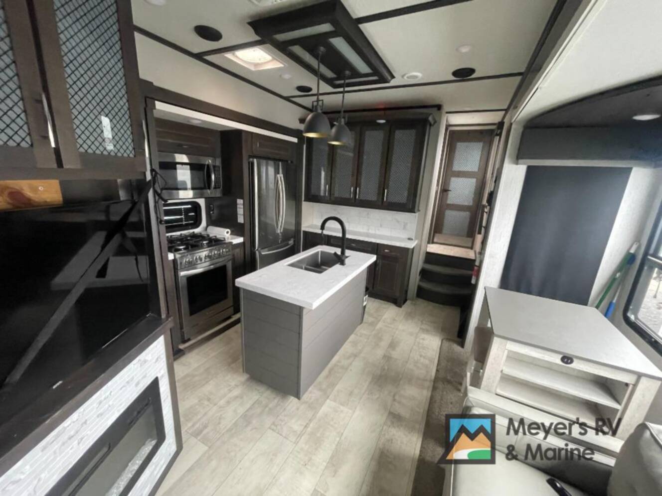 A photo of this 2021 Grand Design Momentum 397TH