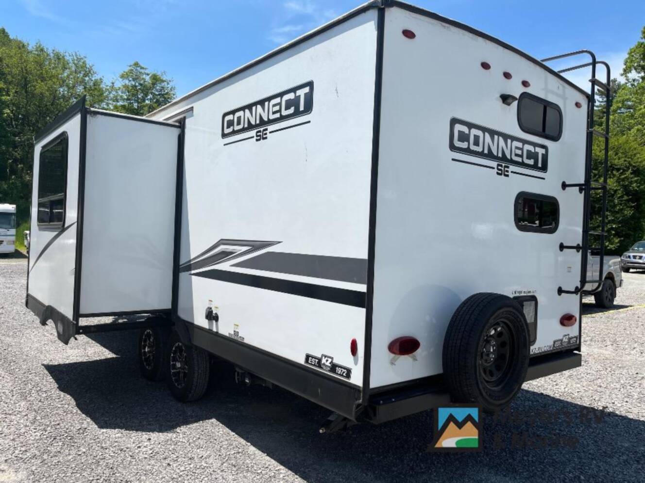 A photo of this 2023 Kz Connect SE C261BHSE